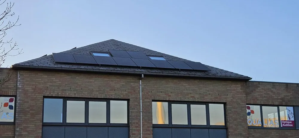 photo-installation-panneaux-solaires-2